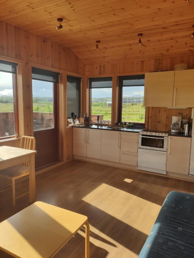 Bright And Peaceful Cabin With Views & Hot Tub Villa Selfoss Eksteriør billede